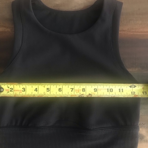 NWOT Lululemon Crop Top - Picture 9 of 10